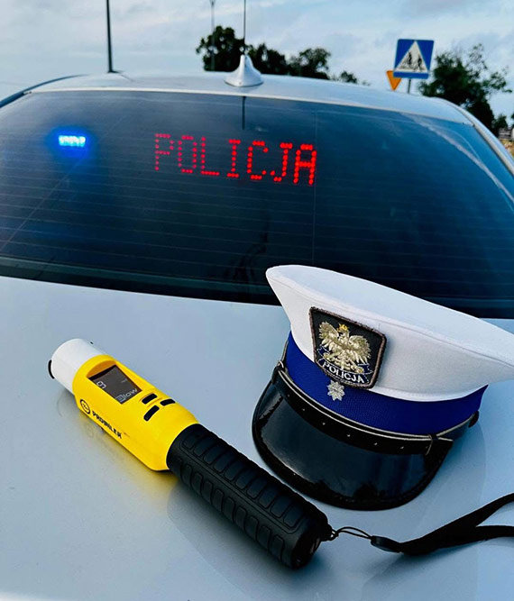 Po d�ugim sierpniowym weekendzie policjanci sprawdzali trze�wo�� kierowc�w