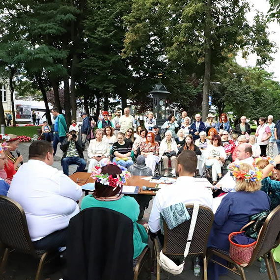 Międzyzdroje czytały Kochanowskiego na Promenadzie Gwiazd
