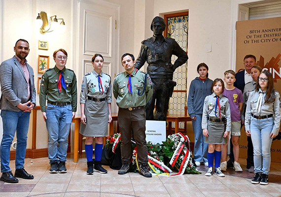 Kombatanci znów w Międzyzdrojach. Ruszają „X Wakacje dla Bohatera”