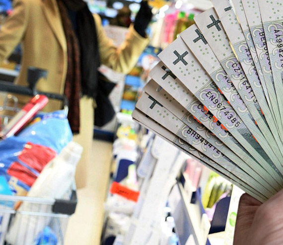 Dynamika wzrostu cen w sklepach hamuje. Jednak wci jest wiksza ni oglny poziom inflacji