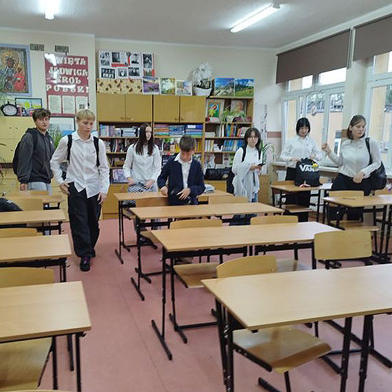 Uczniowie z Dziwnowa zmierzyli się z historią! Dwóch zakwalifikowało się do etapu rejonowego
