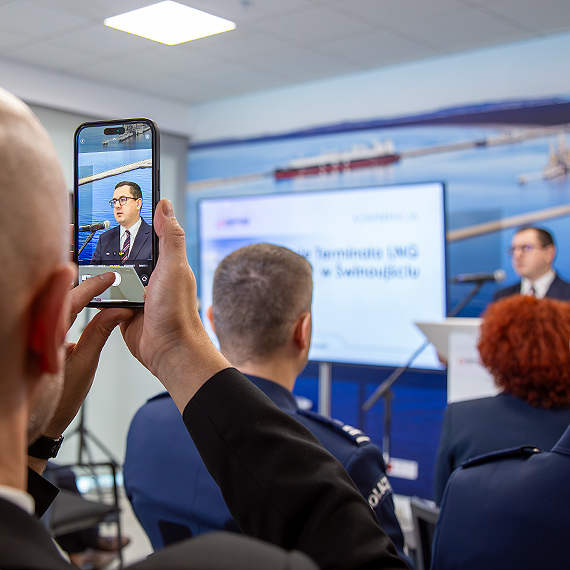 Strategiczna inwestycja, realna niezaleno - 10 lat Terminala LNG w winoujciu