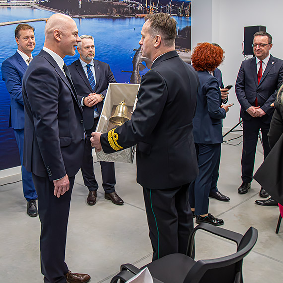 Strategiczna inwestycja, realna niezaleno - 10 lat Terminala LNG w winoujciu