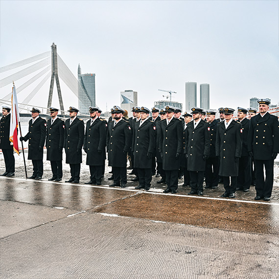 Polacy na czele Sta�ego Zespo�u Si� Obrony Przeciwminowej NATO Grupa 1