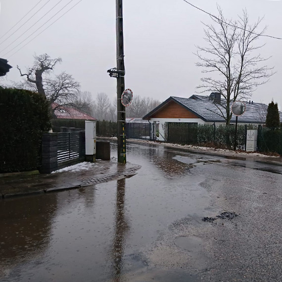 Ulica Turkusowa w Wapnicy zn�w pod wod�? Mieszkaniec alarmuje, zdj�cia pokazuj� problem