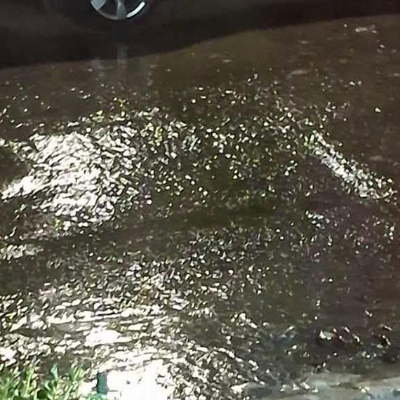 Uwaga na gołoledź w Międzyzdrojach. Bardzo ślisko na drogach i chodnikach