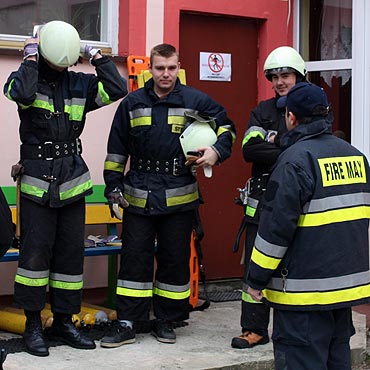 Dziwnów: Strażacy w Zespole Szkół Społecznych im. prof. Piotra Zaremby