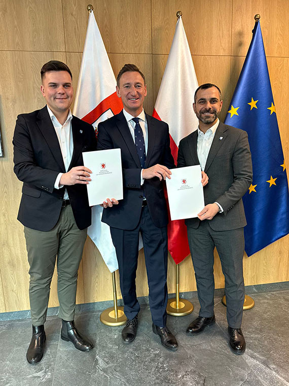 Tramwajem wodnym nie tylko do �winouj�cia. Podpisano umow� o dofinansowanie