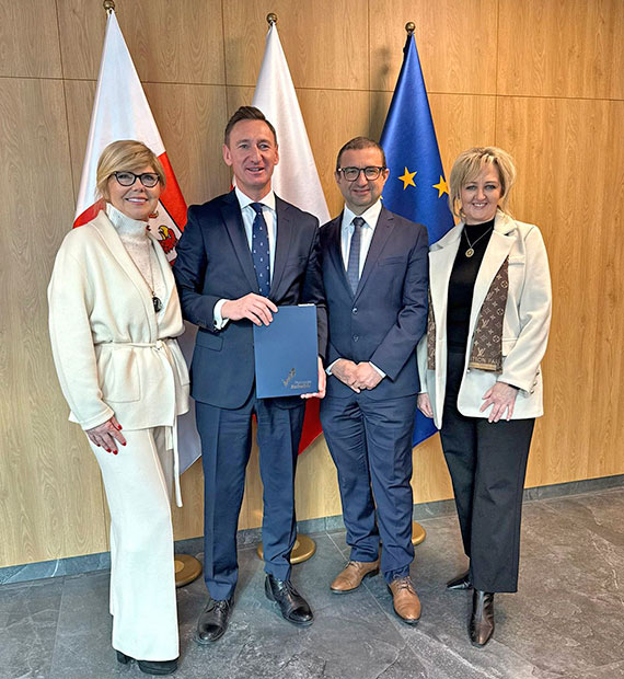 Unijne miliony dla Szpitala Powiatowego w Gryfinie. Na Centrum Diagnostyki Obrazowej i specjalistyczny sprz�t