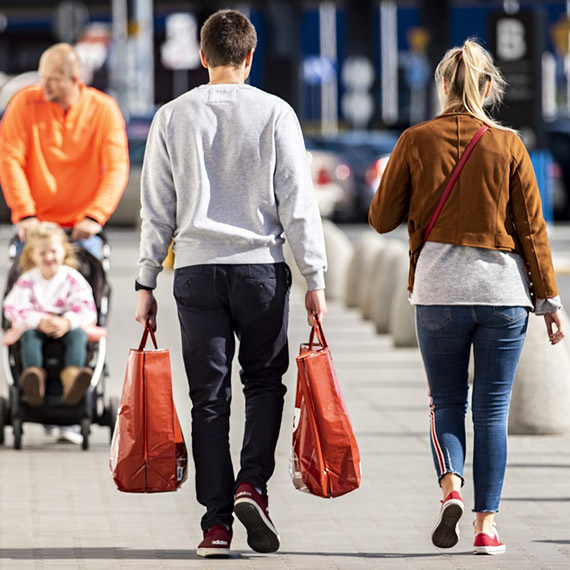 Wojna na Bliskim Wschodzie. Polacy boj� si� wzrostu cen przed �wi�tami. Eksperci uspokajaj�, �e nie b�dzie �le