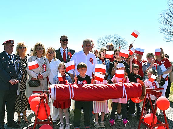 S�oneczna maj�wka w gminie Dziwn�w. Regaty, pikniki i spotkanie z mistrzem Dakaru