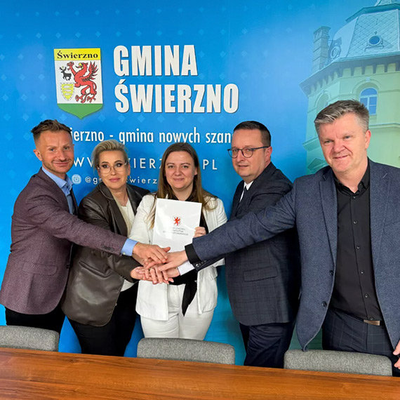 Dofinansowanie na przebudowę drogi w Trzebiaradzu