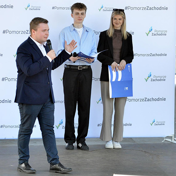 M�odzie� spotka�a si� w Stepnicy. Piknik „Edukacja z wiatrem w �aglach” ju� za nami