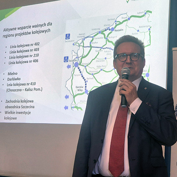 Jak efektywnie modernizowa� infrastruktur� kolejow�, ��czy� region z rynkami zagranicznymi i rozwija� potencja� port�w morskich?