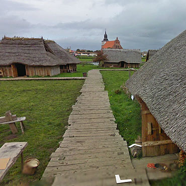 Wolin: Skansen Centrum Sowian i Wikingw doczy do Google Street View