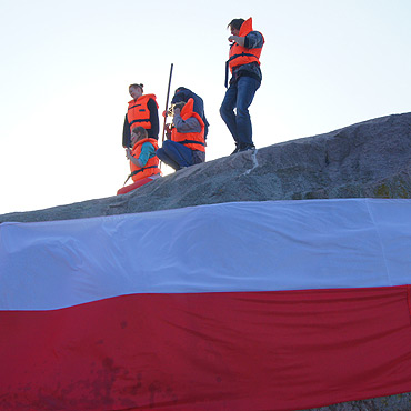 Kamie Pomorski: Gaz Krlewski w narodowych barwach