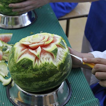 Kamień Pomorski: Robili fantazyjne dekoracje z arbuzów i melonów