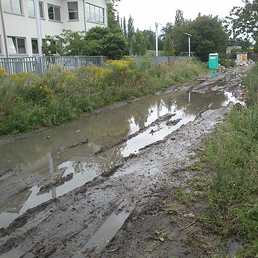Wolin: Droga zamieniła się w błotnisko