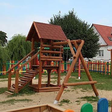 Kamieskie place zabaw coraz pikniejsze