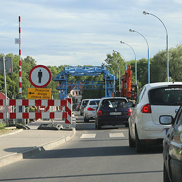 Dziwnw: Dwukrotnie zamkn most dla samochodw. Przygotowano objazdy