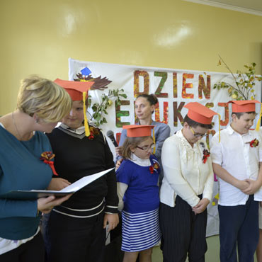 Dzień Edukacji Narodowej i Pasowanie na Przedszkolaka w OREW w Ostromicach