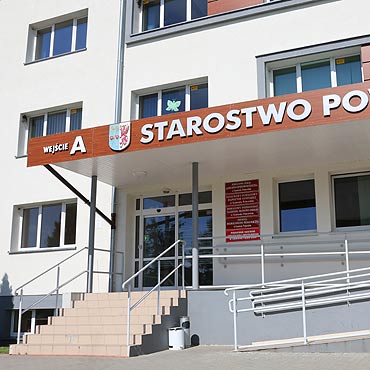 S dodatkowe pienidze na lekcje wyrwnawcze i kka zainteresowa dla licealistw