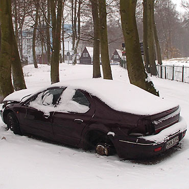 Midzyzdroje: Okradaj zaparkowanego chryslera