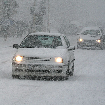 Sypno niegiem. W wita temperatura na plusie