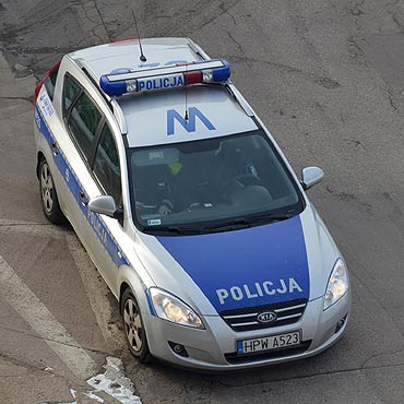 Hieny cmentarne ukrady krzye z nagrobkw. Policja szuka sprawcw