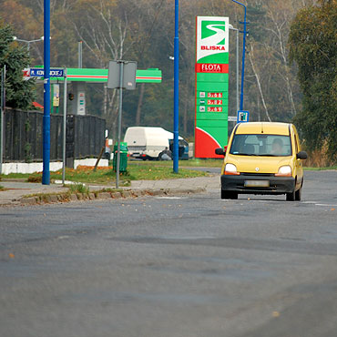 Prawie tysic dziur na gwnej ulicy!