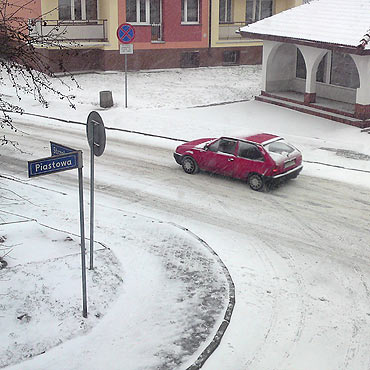 Idzie odwil. Uwaga na liskie chodniki i ulice!