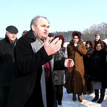 Radni odwiedzili budow przetwrni drobiu