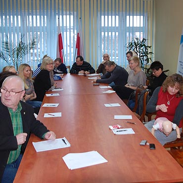 Świerzno: Uczyli się udzielania pierwszej pomocy dzieciom i niemowlętom