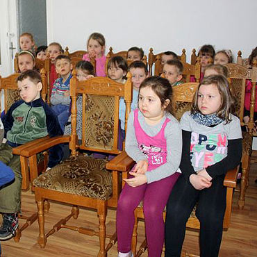 Przedszkolaki ze ¦wierzna odwiedzi³y Urz±d Gminy w ¦wierznie