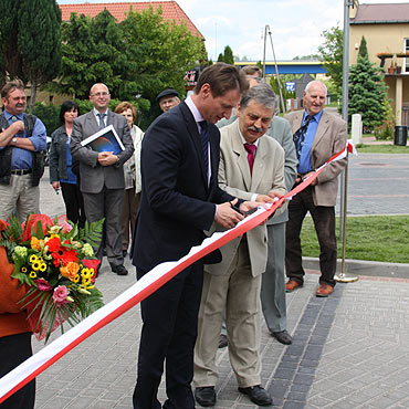 Wolin: Marszałek otworzył targowisko miejskie „Mój Rynek”