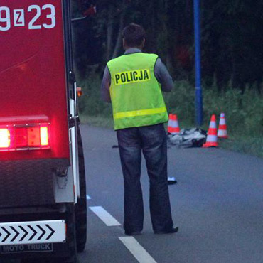 Kierowca ciarwki doprowadzi do wypadku w ktrym zgin motocyklista