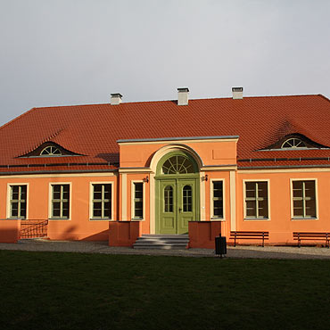 Wolin: Artyci spotkaj si w zabytkowym dworku