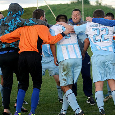 Lider pokonany. Korona – Jantar 2:1