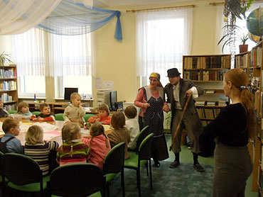 Dzie Babci i Dziadka w bibliotece