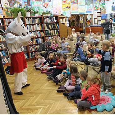   „Kozioek Pacanoek” z wizyt w bibliotece w Midzyzdrojach