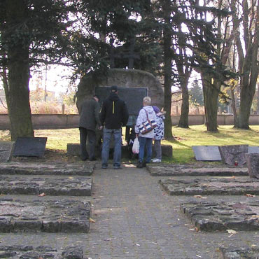 Nie zapomniano o tych, co oddali ycie w walkach o Kamie Pomorski
