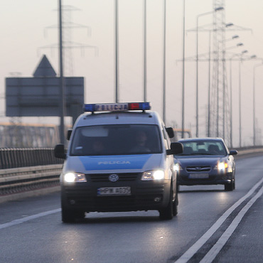 29- letnia kobieta chciaa wrczy policjantom apwk. Grozi jej do 10 lat pozbawienia wolnoci