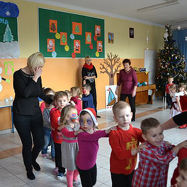 Zabawa integracyjno-mikoajkowa w Szkole Podstawowej we Wrzosowie