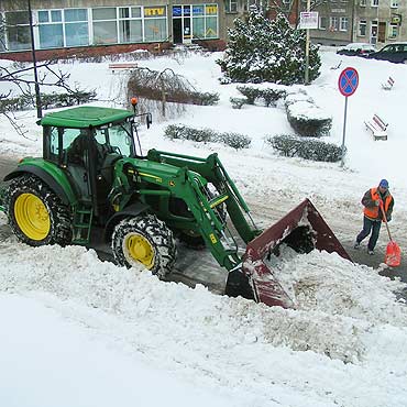 Kończą się pieniądze na odśnieżanie dróg, ulic i chodników