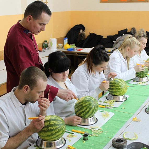 Ruszają szkolenia z carvingu w ramach projektu „Lokata na jutro”