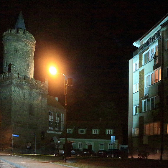 Biae noce w Kamieniu. A wszystko przez owietlon baszt
