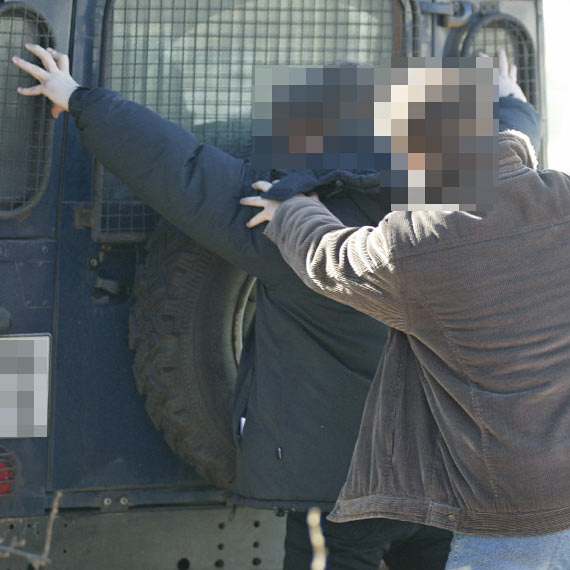 Policja zatrzymaa oszustw internetowych! Pokrzywdzonych na terenie caego kraju jest ponad trzysta osb.