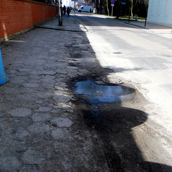 Kamieska "niekoczca si opowie", czyli jak zama nog lub urwa koo