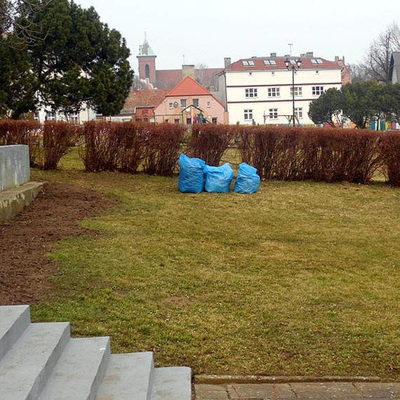 Plac 5 Marca porzdkowany przed jutrzejszym witem